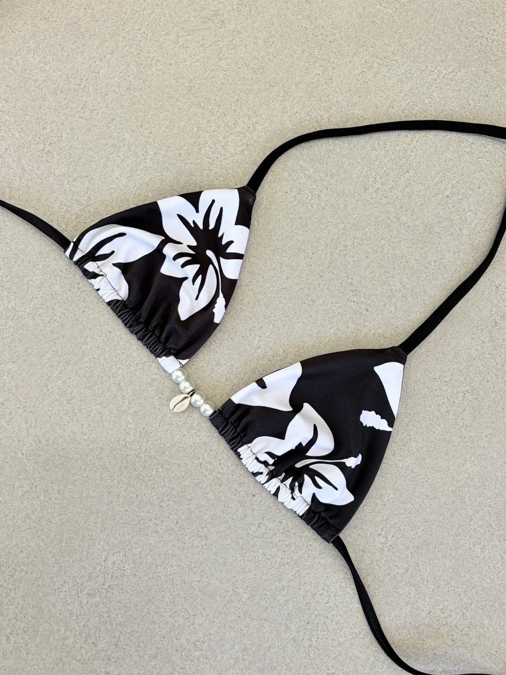 Hibiscus Sea TRI TOP